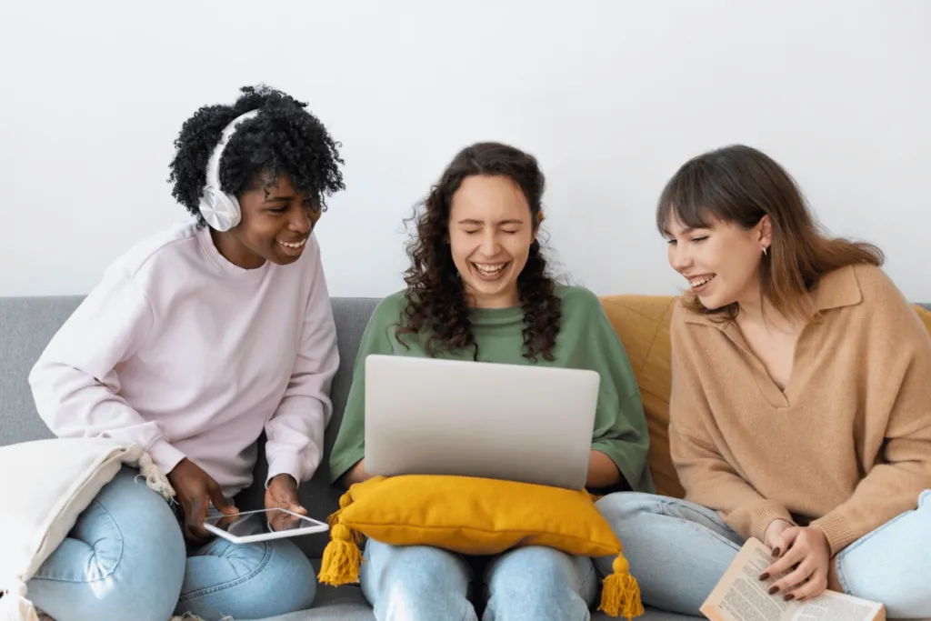 SocialMediaGirlsForum: A Comprehensive Guide to Empowerment, Ethics, and Digital Sisterhood